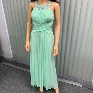 Elegant Mint Green Evening Dress